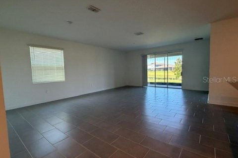 Villa ou maison à vendre à Davenport, Floride: 4 chambres, 186.36 m2 № 2199795 - photo 5