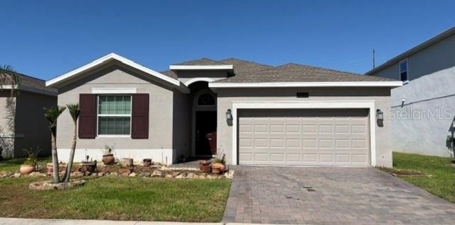 Villa ou maison à Davenport, Floride 4 chambres, 186.36 m2 № 2199795