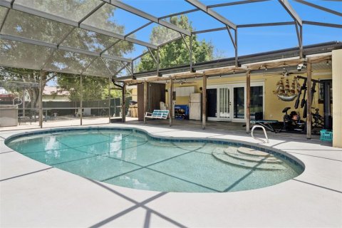 Commercial property in Kissimmee, Florida 5 bedrooms, 235.23 sq.m. № 2202462 - photo 27