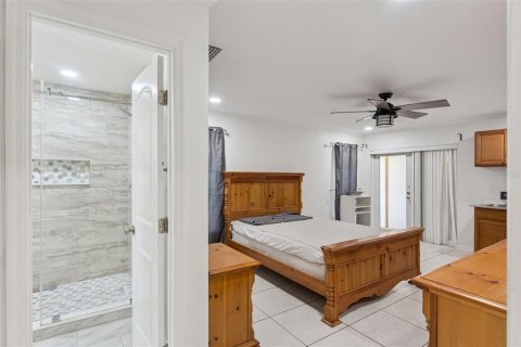 Commercial property in Kissimmee, Florida 5 bedrooms, 235.23 sq.m. № 2202462 - photo 16
