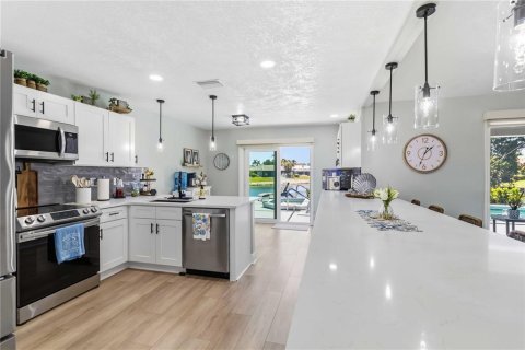 Casa en venta en Bradenton, Florida, 3 dormitorios, 190.36 m2 № 2094575 - foto 18