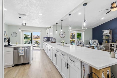 Casa en venta en Bradenton, Florida, 3 dormitorios, 190.36 m2 № 2094575 - foto 17