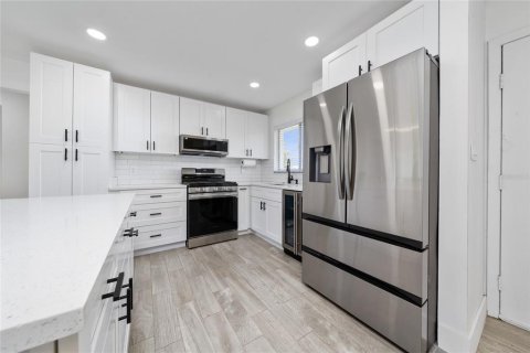 Casa en venta en Orlando, Florida, 3 dormitorios, 146.41 m2 № 1919416 - foto 9