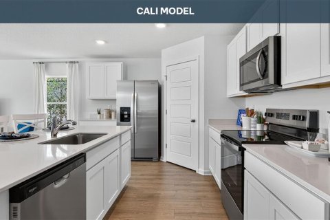 Casa en venta en Palm Coast, Florida, 4 dormitorios, 172.98 m2 № 2152123 - foto 7