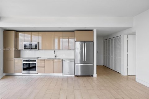 Купить кондоминиум в Санрайз, Флорида 2 спальни, 90.77м2, № 2013680 - фото 4