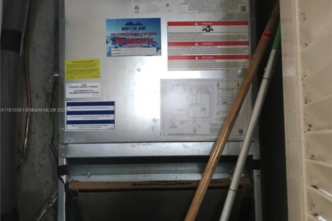 Купить кондоминиум в Майами, Флорида 2 спальни, 67.82м2, № 2015874 - фото 7