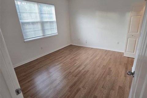 Condo in Orlando, Florida, 3 bedrooms  № 2209572 - photo 11