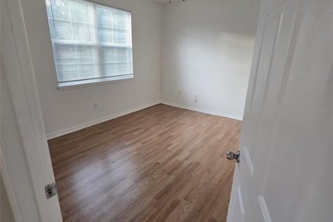 Condo in Orlando, Florida, 3 bedrooms  № 2209572 - photo 16