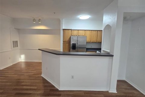 Condo in Orlando, Florida, 3 bedrooms  № 2209572 - photo 17
