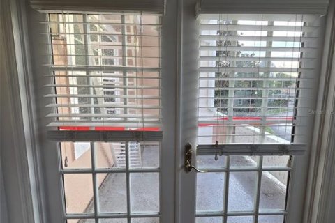 Condo in Orlando, Florida, 3 bedrooms  № 2209572 - photo 9
