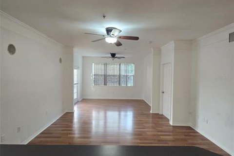 Condo in Orlando, Florida, 3 bedrooms  № 2209572 - photo 3