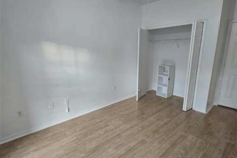 Condo in Orlando, Florida, 3 bedrooms  № 2209572 - photo 8