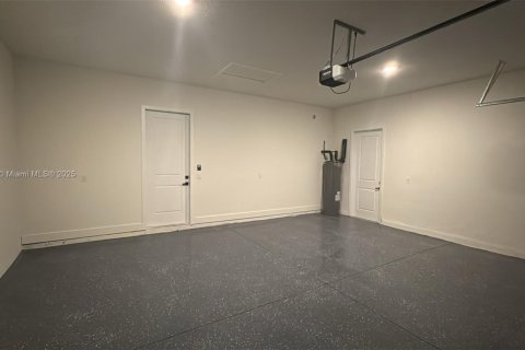 House in Port Charlotte, Florida 4 bedrooms № 1955048 - photo 23