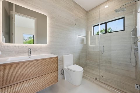 Villa ou maison à vendre à Miami, Floride: 4 chambres, 333.52 m2 № 2044669 - photo 28