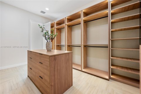 Villa ou maison à vendre à Miami, Floride: 4 chambres, 333.52 m2 № 2044669 - photo 20