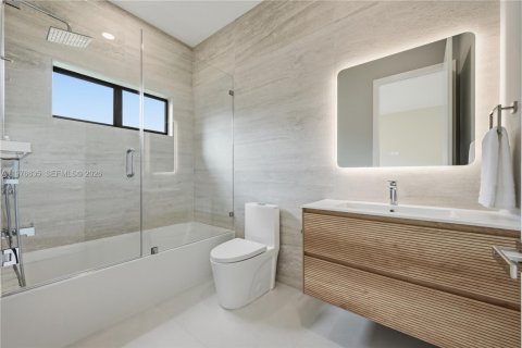 Villa ou maison à vendre à Miami, Floride: 4 chambres, 333.52 m2 № 2044669 - photo 24