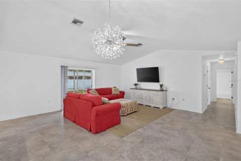 Villa ou maison à vendre à Sarasota, Floride: 3 chambres, 133.78 m2 № 2215446 - photo 14