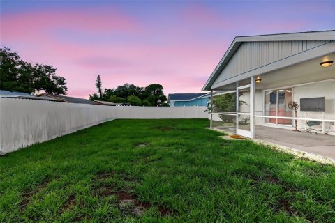 Villa ou maison à vendre à Sarasota, Floride: 3 chambres, 133.78 m2 № 2215446 - photo 24