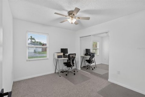 Villa ou maison à vendre à Sarasota, Floride: 3 chambres, 133.78 m2 № 2215446 - photo 19