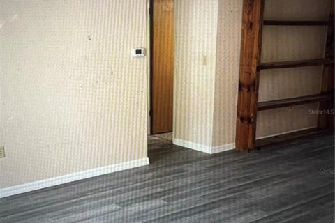 House in Port Richey, Florida 2 bedrooms, 121.7 sq.m. № 1817961 - photo 2