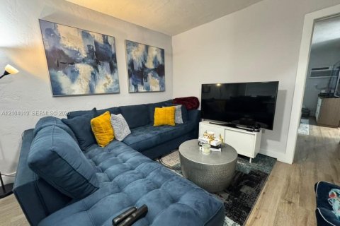 Appartement à louer à North Miami, Floride: 1 chambre, 53.14 m2 № 2412927 - photo 10