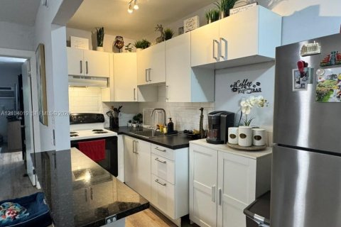 Appartement à louer à North Miami, Floride: 1 chambre, 53.14 m2 № 2412927 - photo 5
