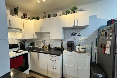 Appartement à louer à North Miami, Floride: 1 chambre, 53.14 m2 № 2412927 - photo 6