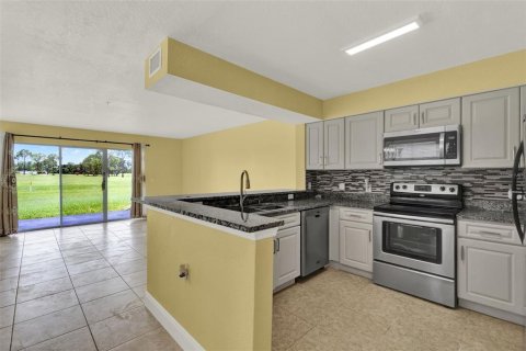 Condominio en venta en Orlando, Florida, 2 dormitorios, 119.66 m2 № 1826207 - foto 10