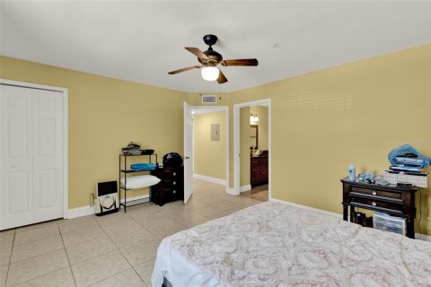 Condominio en venta en Orlando, Florida, 2 dormitorios, 119.66 m2 № 1826207 - foto 13