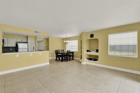 Condominio en venta en Orlando, Florida, 2 dormitorios, 119.66 m2 № 1826207 - foto 4