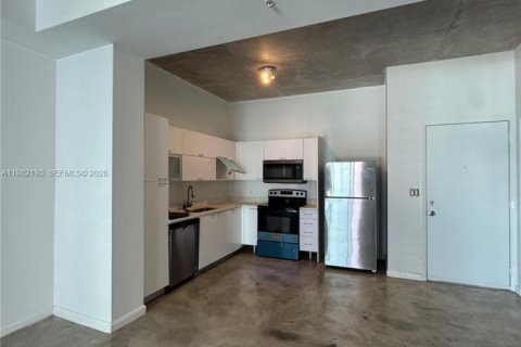 Apartment in Miami, Florida 1 bedroom, 68.56 sq.m. № 2043320 - photo 5