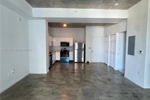 Apartment in Miami, Florida 1 bedroom, 68.56 sq.m. № 2043320 - photo 4