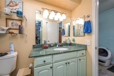 House in Winter Haven, Florida 4 bedrooms, 238.67 sq.m. № 1828646 - photo 28