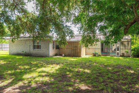 House in Winter Haven, Florida 4 bedrooms, 238.67 sq.m. № 1828646 - photo 7