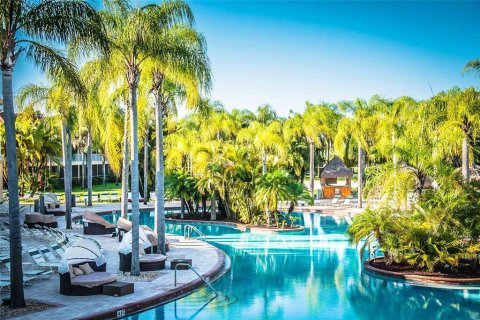 Condo in Land O' Lakes, Florida, 2 bedrooms  № 2097714 - photo 4