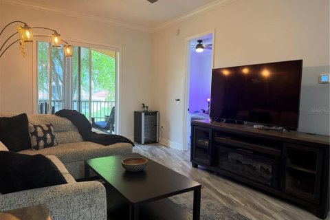 Condo in Land O' Lakes, Florida, 2 bedrooms  № 2097714 - photo 9