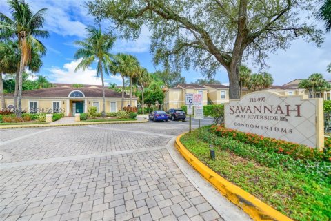 Copropriété à vendre à Coral Springs, Floride: 2 chambres, 92.9 m2 № 2010918 - photo 12