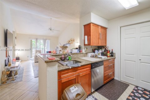 Copropriété à vendre à Coral Springs, Floride: 2 chambres, 92.9 m2 № 2010918 - photo 3
