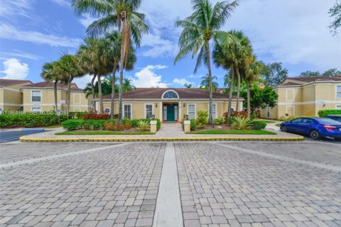 Copropriété à vendre à Coral Springs, Floride: 2 chambres, 92.9 m2 № 2010918 - photo 15
