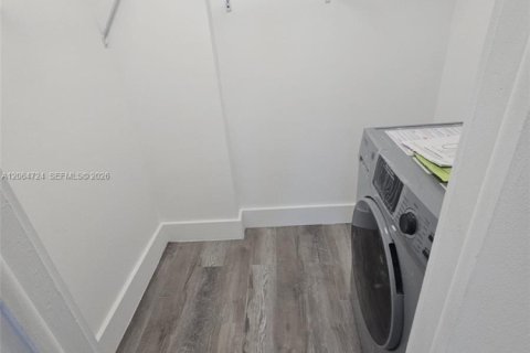 Appartement à louer à Miami Beach, Floride: 1 chambre, 67.82 m2 № 2282100 - photo 13