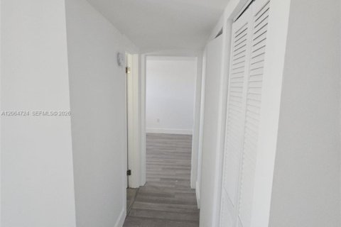 Appartement à louer à Miami Beach, Floride: 1 chambre, 67.82 m2 № 2282100 - photo 9