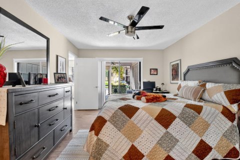 Condo in Lake Worth, Florida, 2 bedrooms  № 2081764 - photo 6