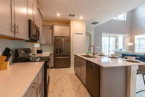 House in Davenport, Florida 5 bedrooms, 286.23 sq.m. № 1901323 - photo 8