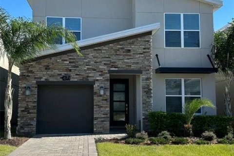House in Davenport, Florida 5 bedrooms, 286.23 sq.m. № 1901323 - photo 1