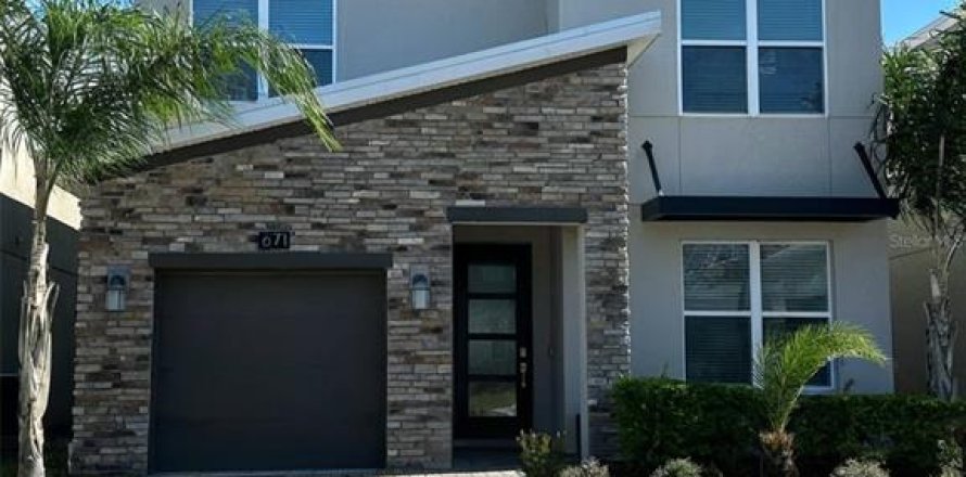 House in Davenport, Florida 5 bedrooms, 286.23 sq.m. № 1901323