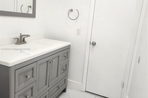 Apartment in Miami, Florida 1 bedroom, 81.1 sq.m. № 1952463 - photo 8