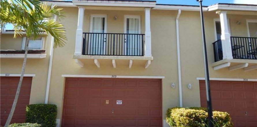 Touwnhouse à Coconut Creek, Floride 3 chambres, 133.22 m2 № 2146812