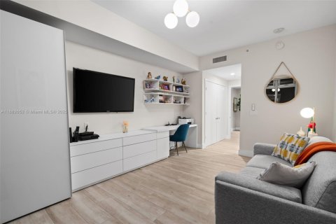 Condominio en venta en North Miami Beach, Florida, 3 dormitorios, 222.04 m2 № 1929634 - foto 29