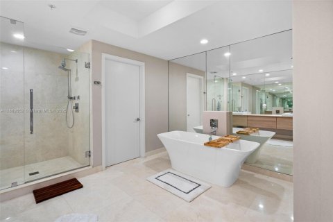 Condominio en venta en North Miami Beach, Florida, 3 dormitorios, 222.04 m2 № 1929634 - foto 21