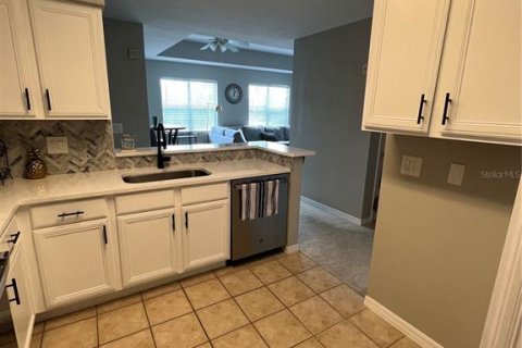 Condominio en alquiler en Sarasota, Florida, 1 dormitorio, 76.37 m2 № 2107558 - foto 5